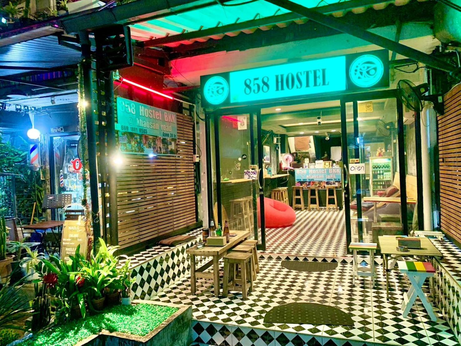 858Hostel Bkk In Khaosan Road Bangkok Exterior photo