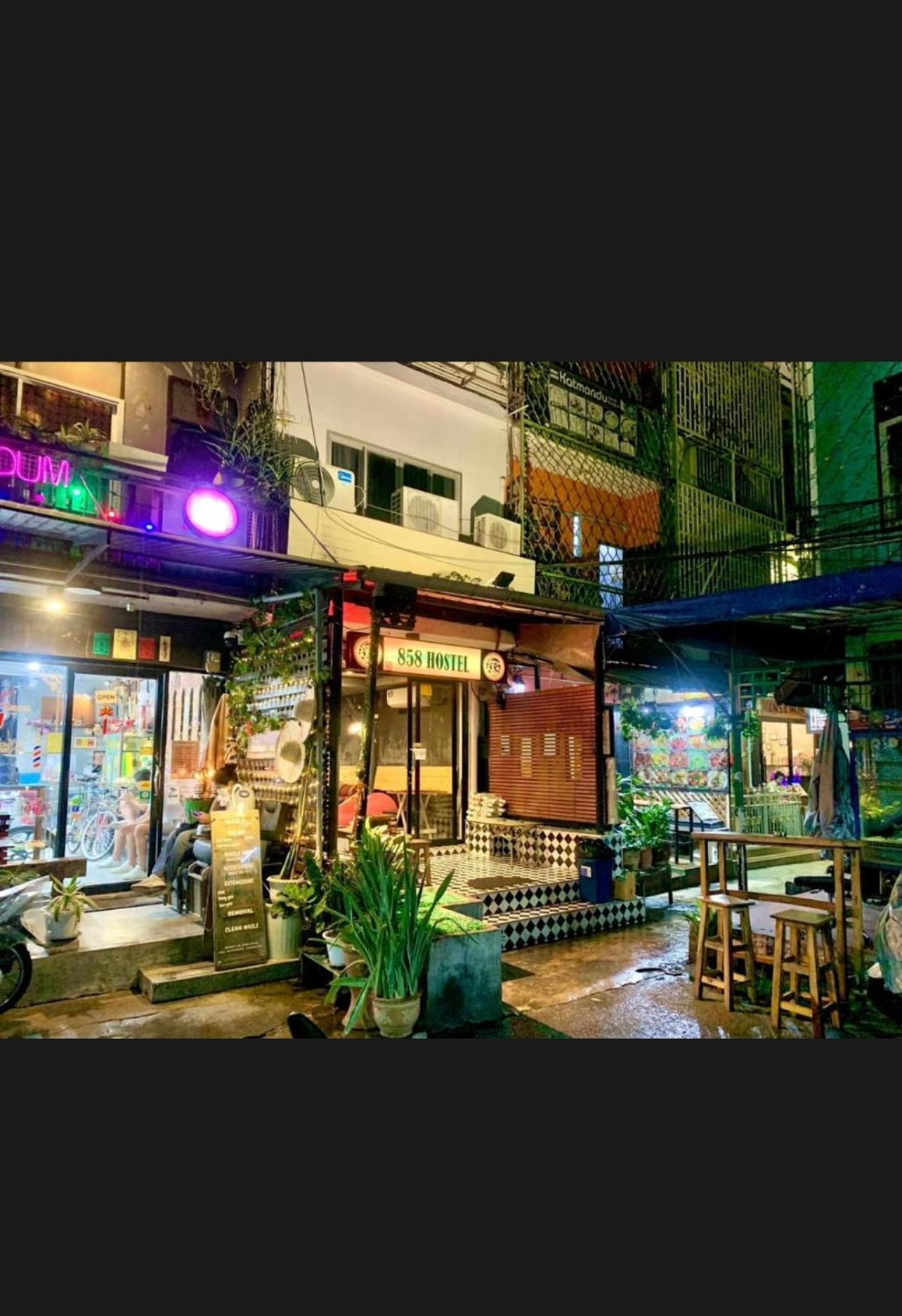 858Hostel Bkk In Khaosan Road Bangkok Exterior photo